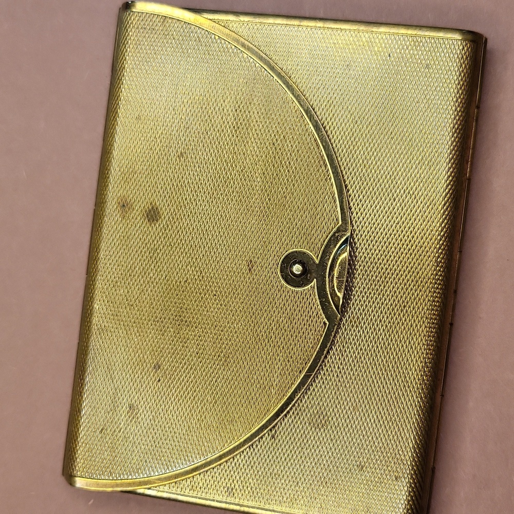 Vintage Gold Makeup Concealer Case